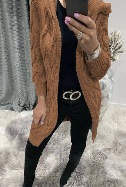Cardigan long en maille tressée élégant