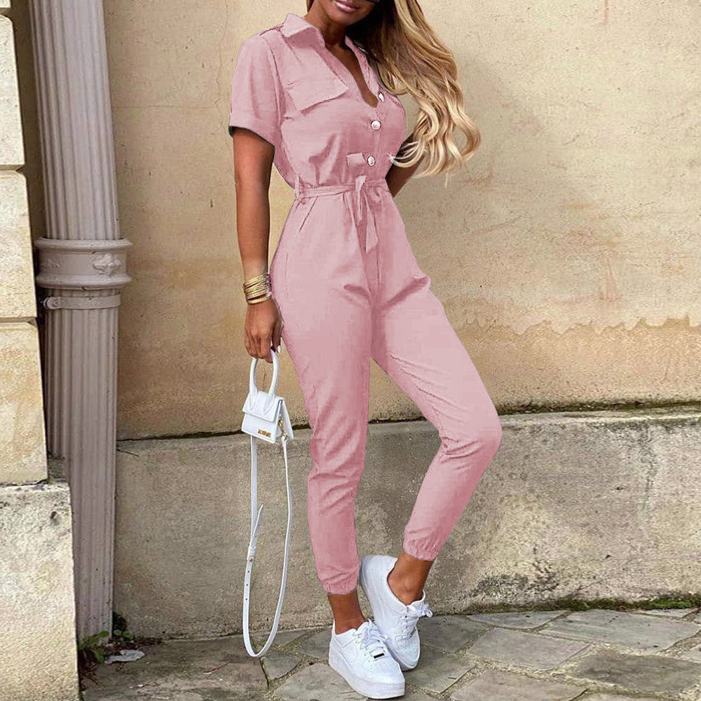 Combinaison élégante cintrée à boutonnage frontal pour femme