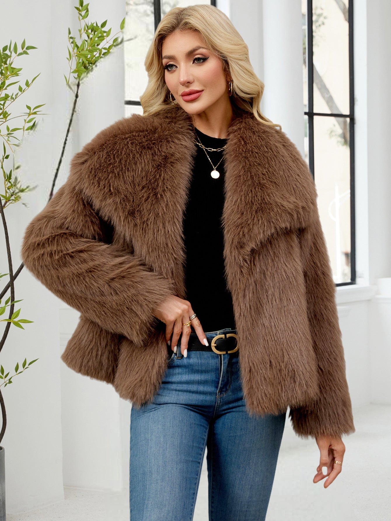 Veste oversize en fausse fourrure douce et volumineuse pour femme