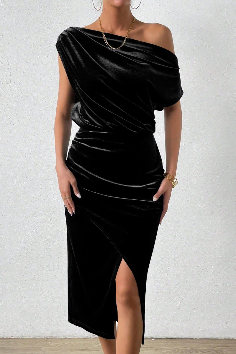 Robe d'été élégante femme mi-longue épaules dénudées