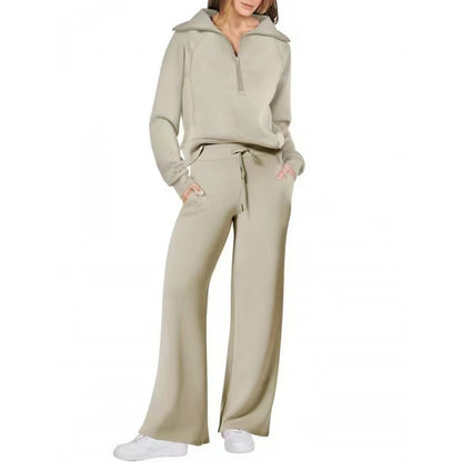 Ensemble de sport pour femme avec col montant et bretelles
