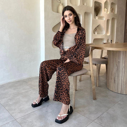 Ensemble lounge léopard élégant et confortable pour femmes