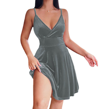 Robe de soirée velours femme coupe trapèze décolleté plongeant