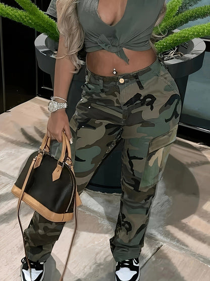 Pantalon cargo femme camouflage stylé et pratique