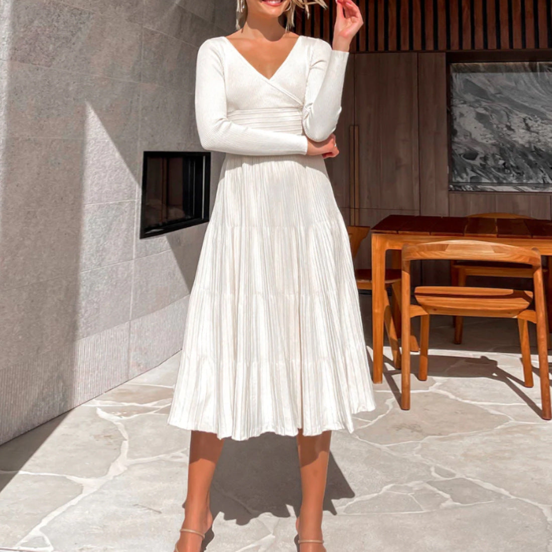 Robe cache-cœur plissée élégante pour femme