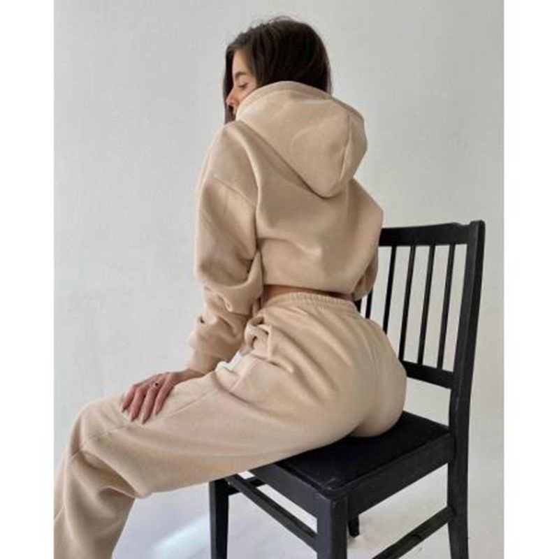 Ensemble de survêtement sportif confortable et élégant pour femme