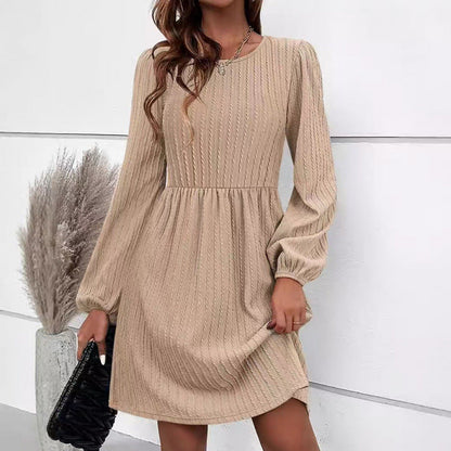 Robe trapèze femme avec manches bouffantes élégant design en tricot côtelé