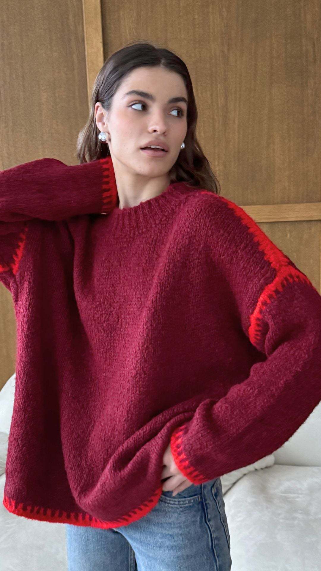 Pull en maille douce pour femme avec détails contrastants