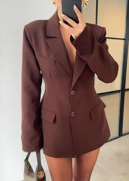 Robe féminine élégante Coupe cintrée