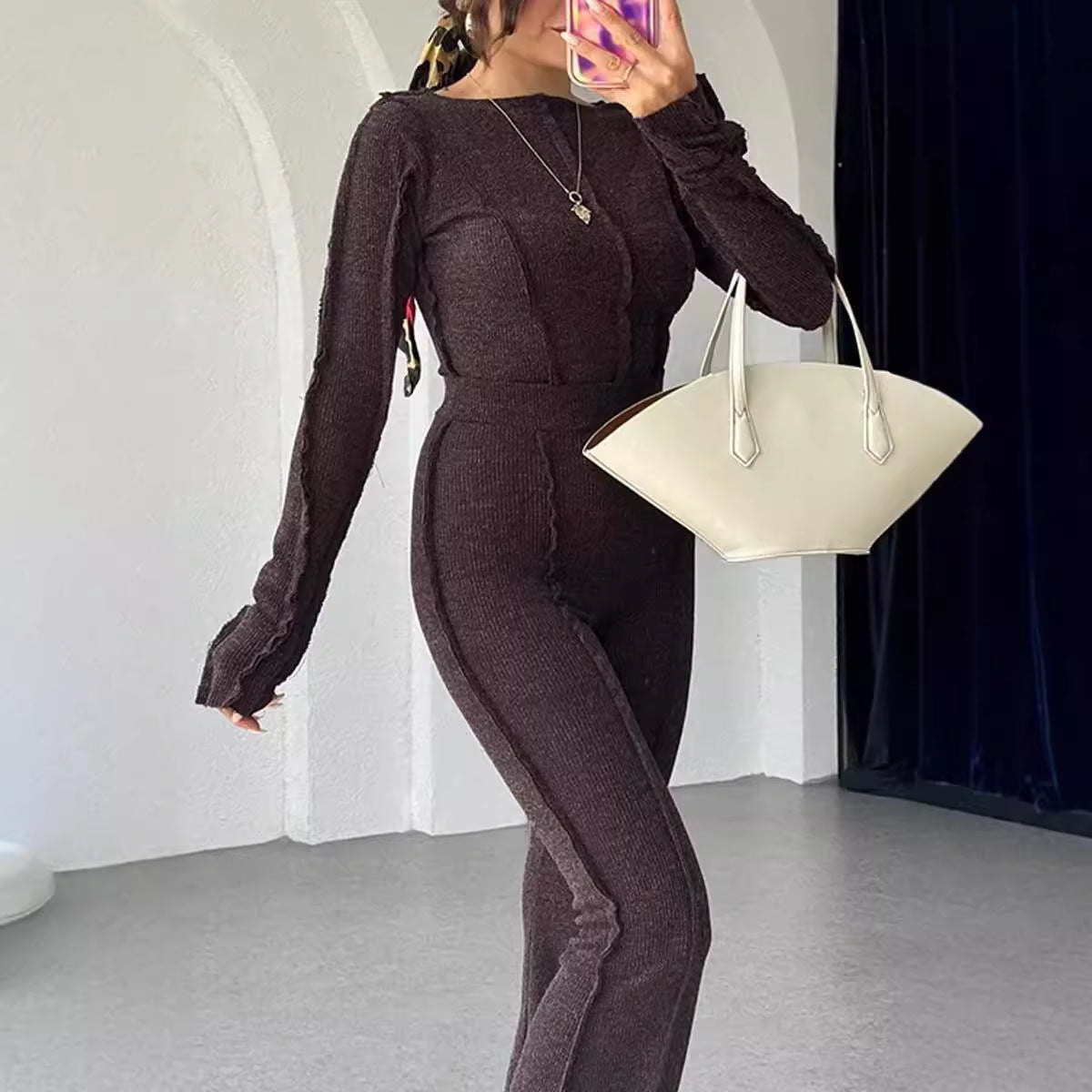 Ensemble pour femme : pull tricoté et pantalon taille haute coupe slim