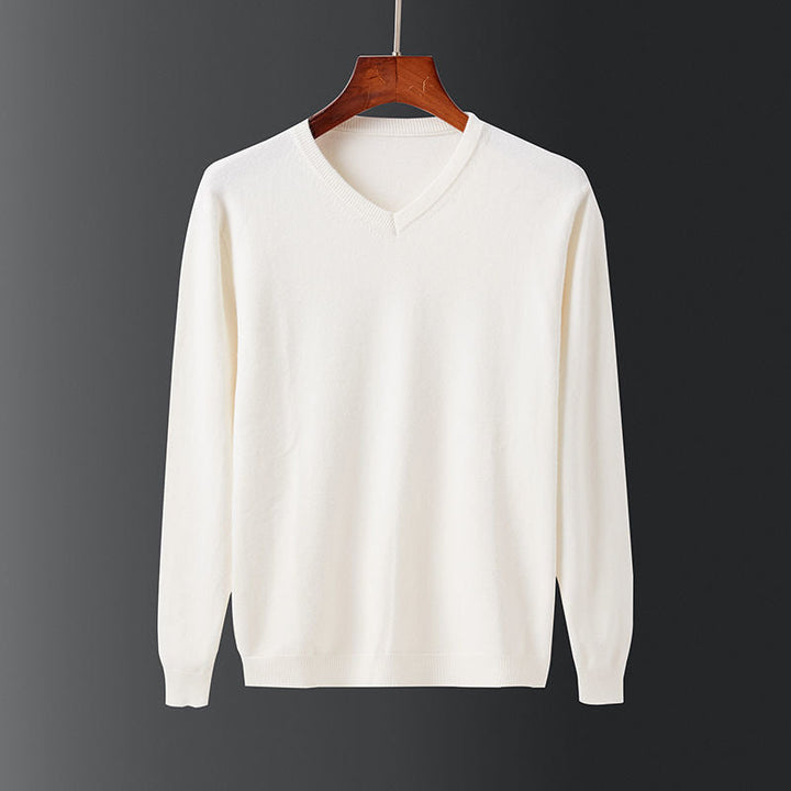Pull pour homme col V en laine fine Élégance