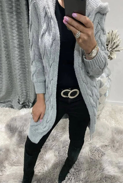 Cardigan long en maille tressée élégant