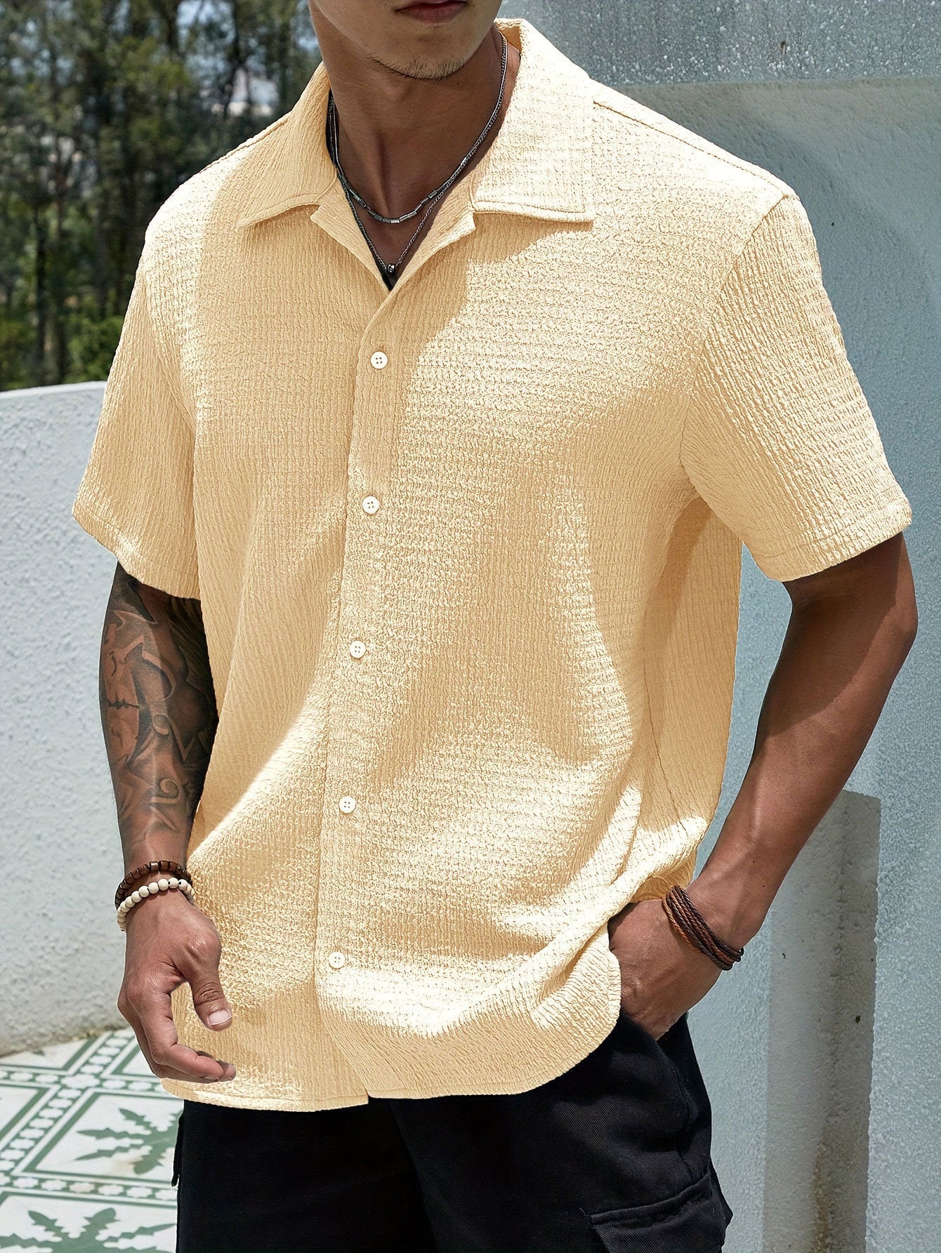 Chemise d'été moderne à manches courtes pour homme