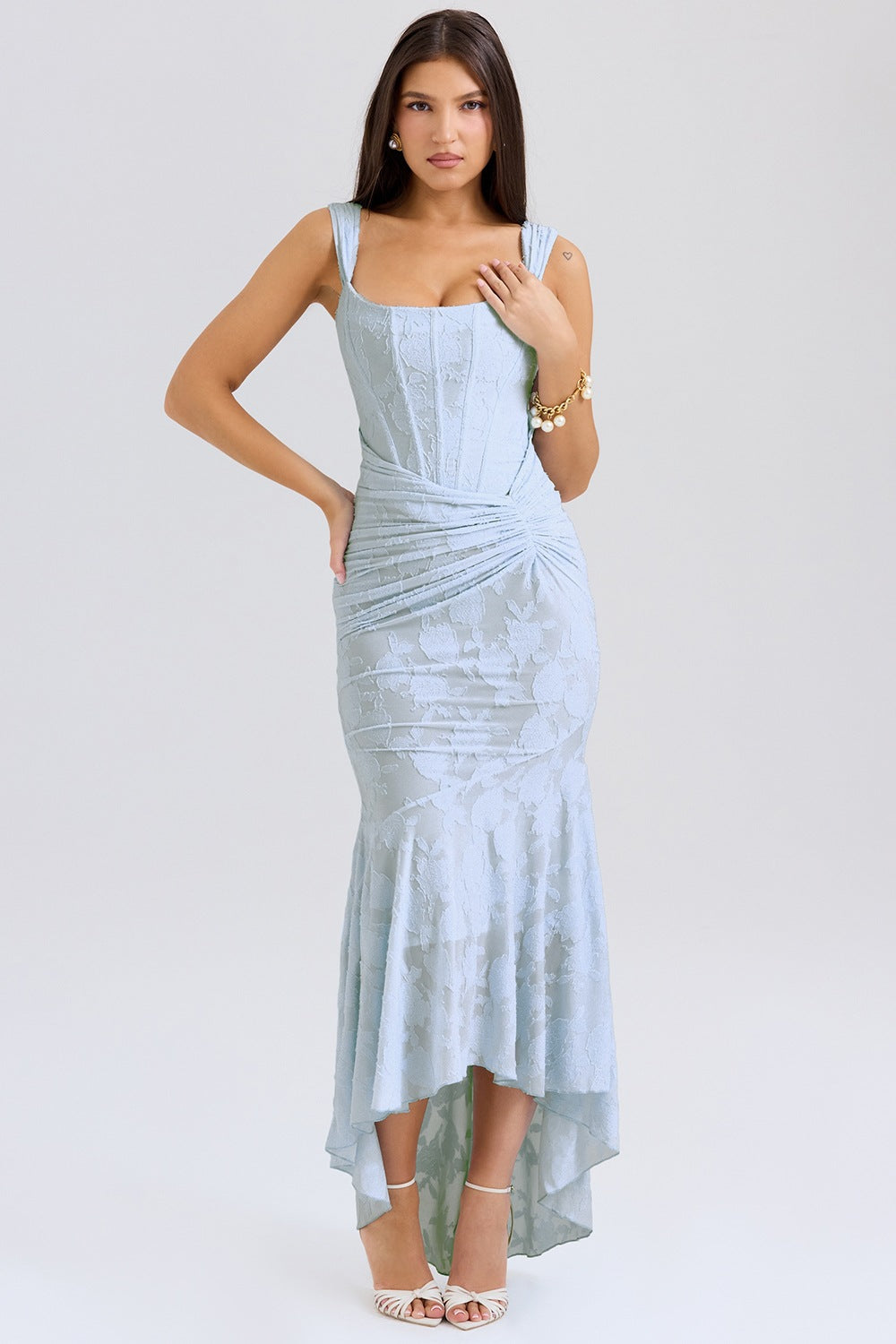 Robe de soirée en dentelle asymétrique élégante pour femme