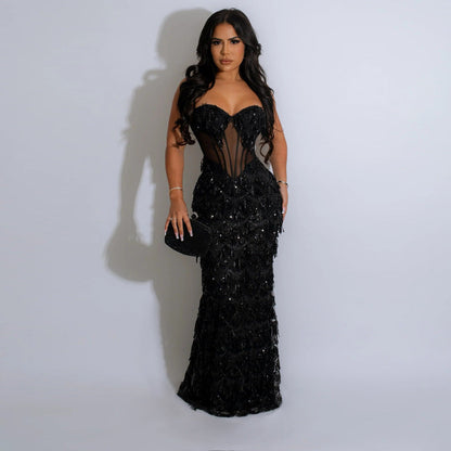 Robe de soirée élégante ornée de cristaux