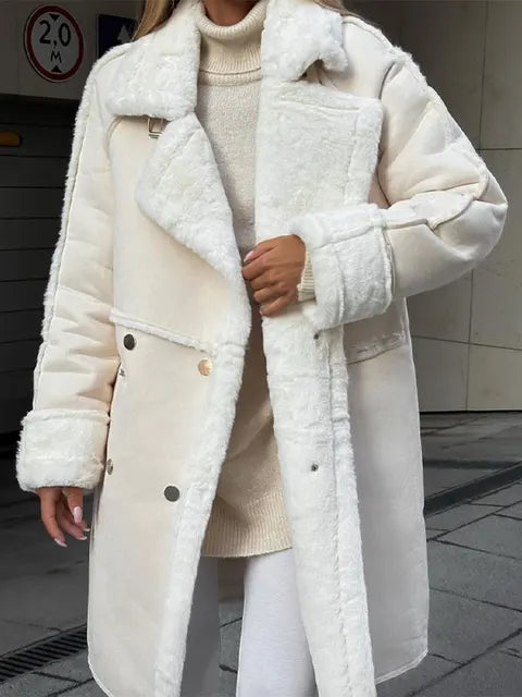 Jolie robe pour jeune femme, élégante et intemporelle