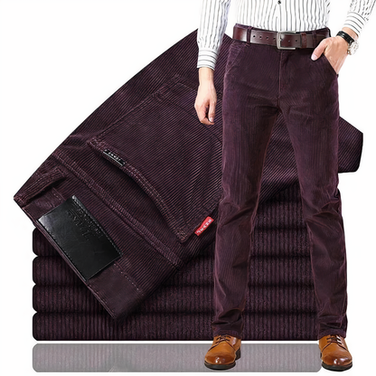 Pantalon en velours côtelé coupe moderne