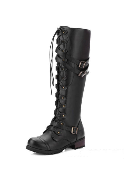 Bottes de chevalier cloutées avec boucle de ceinture