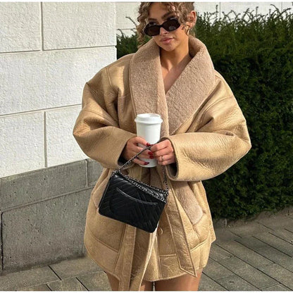 Eleganter Damen Winterledermantel Gürtel - IdealeKleiden