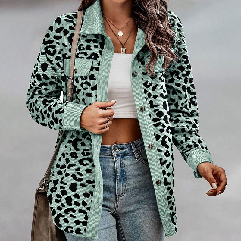 Veste léopard tendance au design moderne