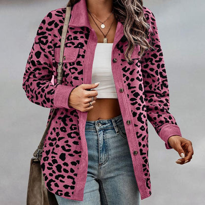Veste léopard tendance au design moderne