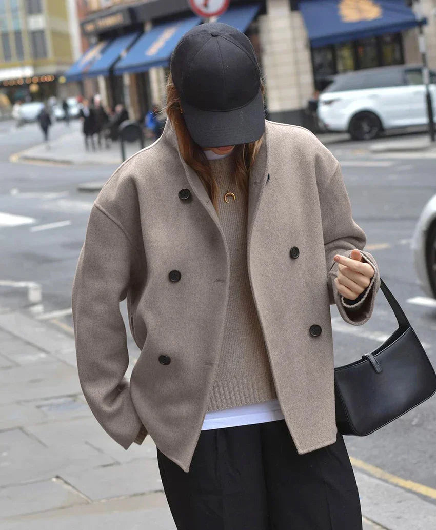 Stylischer Doppelreihen-Peacoat mit Hochem Kragen - IdealeKleiden