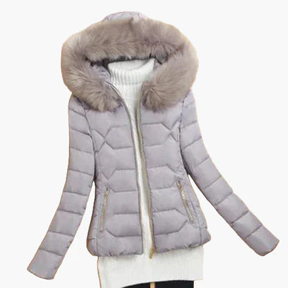 Doudoune matelassée femme capuche moderne