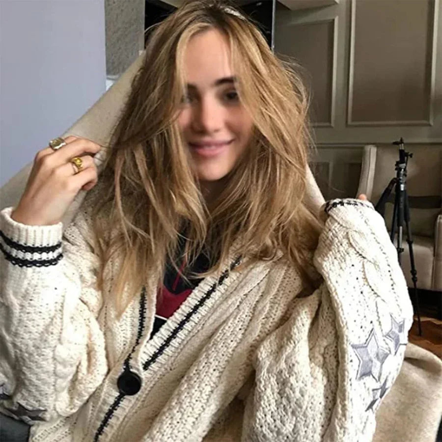 Cardigan chaud d'automne avec broderie