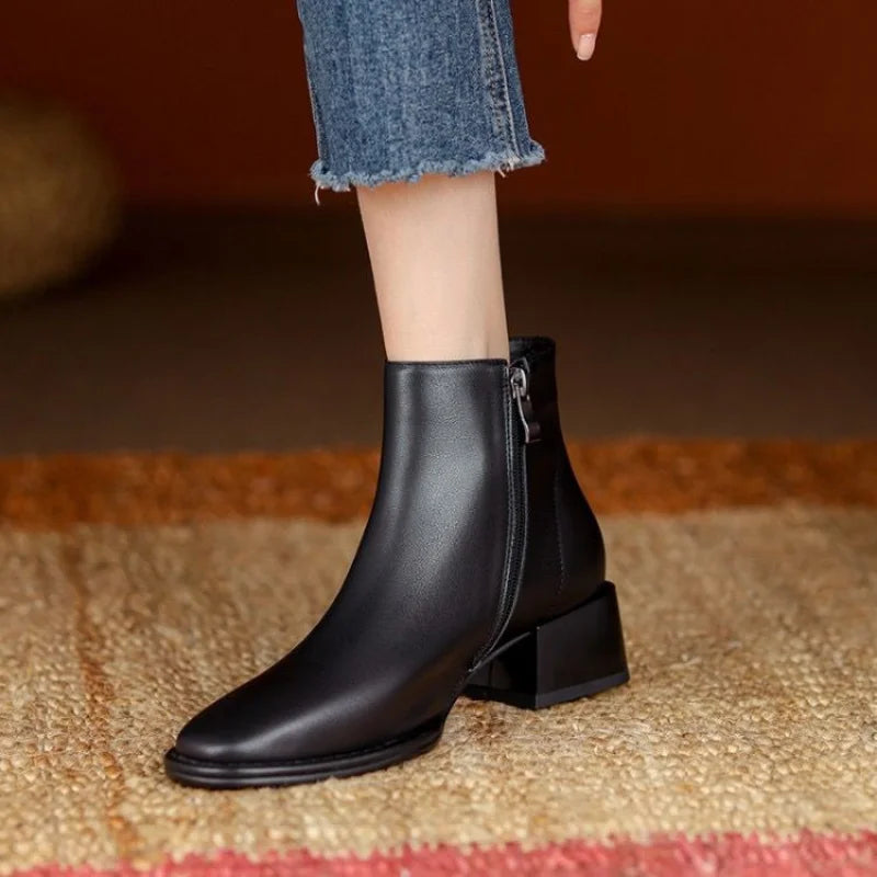 Bottines élégantes à talon épais pour femme