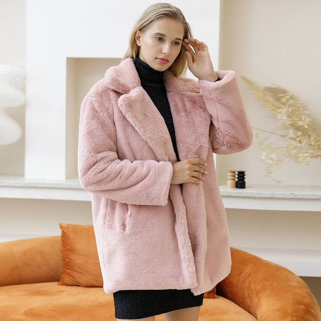 Veste d'hiver en fausse fourrure chaude et élégante