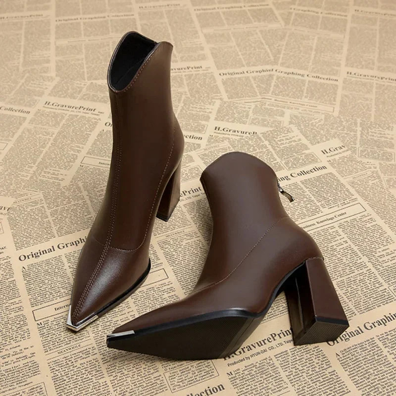 Élégantes bottines en cuir pour femme