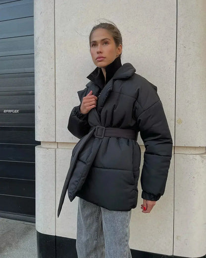 Doudoune stylée avec ceinture