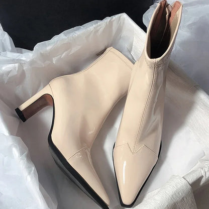 Bottes élégantes à talon carré pour femme