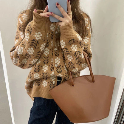 Cardigan lumière du jour couleurs pastel