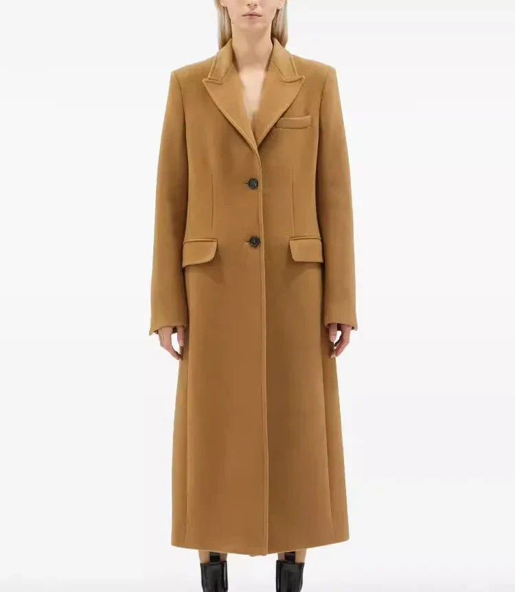Élégant manteau d'hiver camel