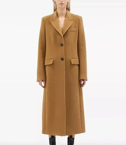 Élégant manteau d'hiver camel