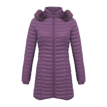 Élégante veste d'hiver slim fit avec capuche en fourrure