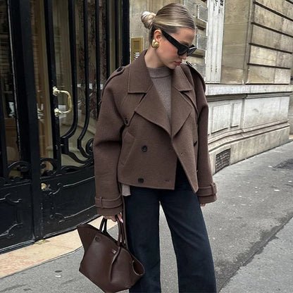 Trench-coat court stylé en laine pour femme