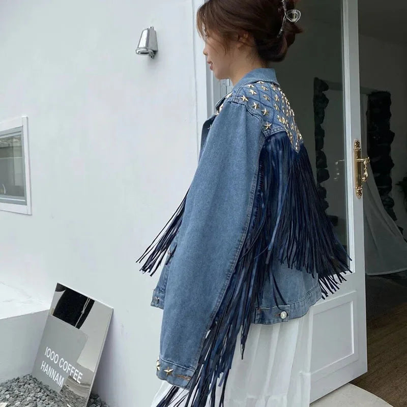 Stylische Frauenjacke Windswept Design - IdealeKleiden