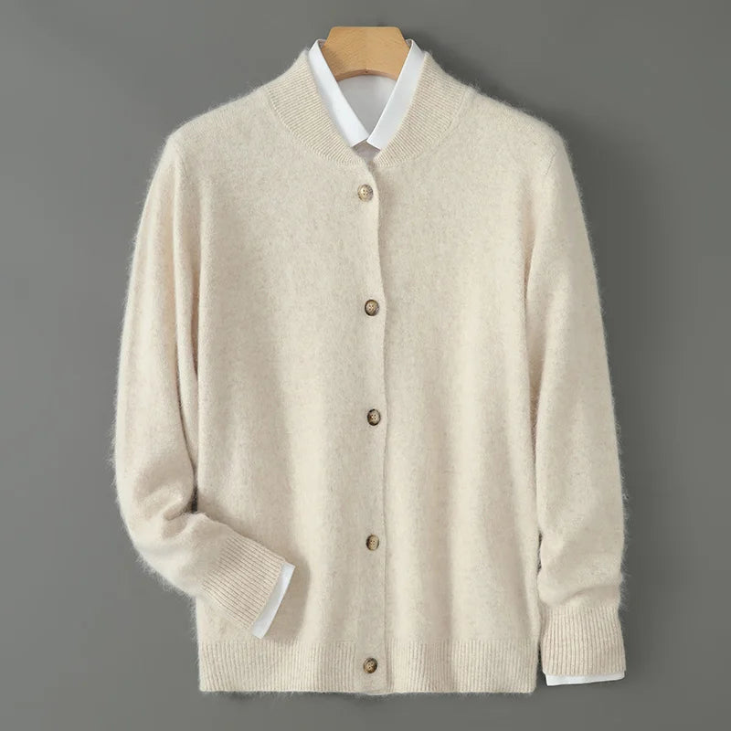 Cardigan doux pour femme avec boutons devant