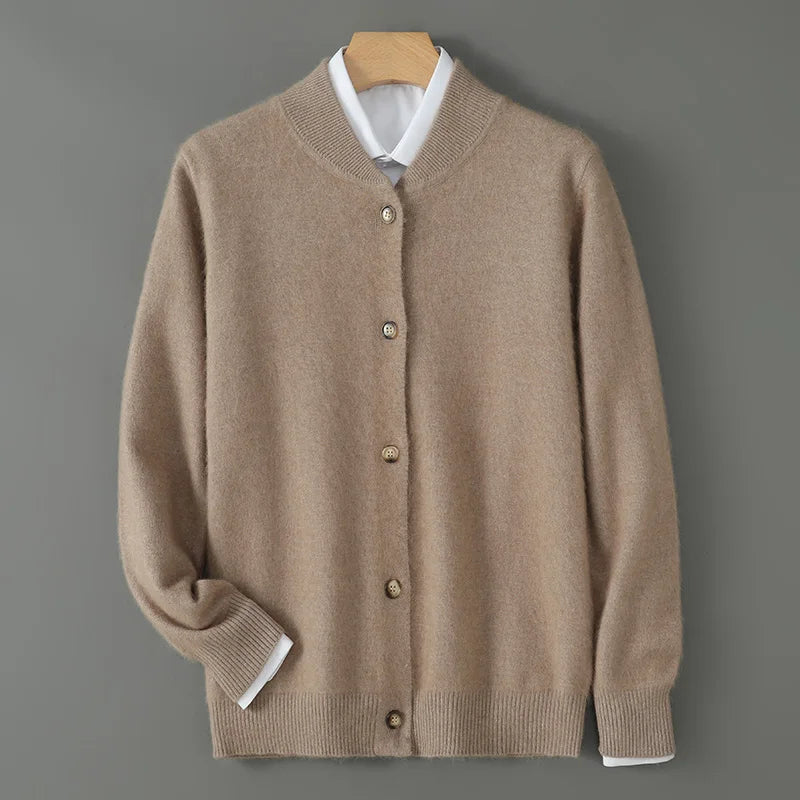 Cardigan doux pour femme avec boutons devant