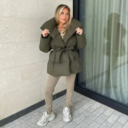 Veste courte femme à la mode col montant coupe ajustée