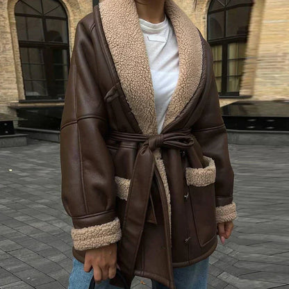 Veste élégante pour femme avec ceinture