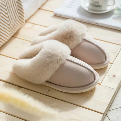 Pantoufles femme en peluche bordées de fourrure douillette