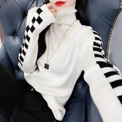 Pull en maille stylé à col roulé et carreaux