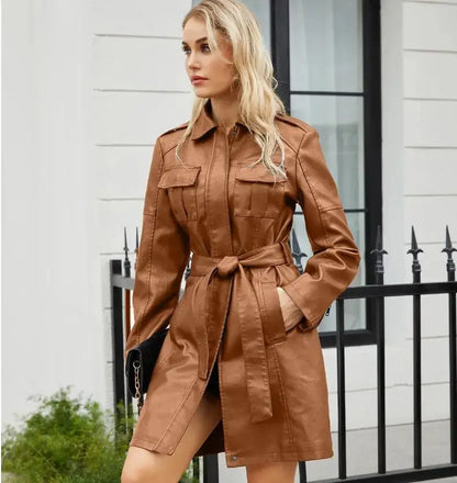 Robe en similicuir élégante à manches longues