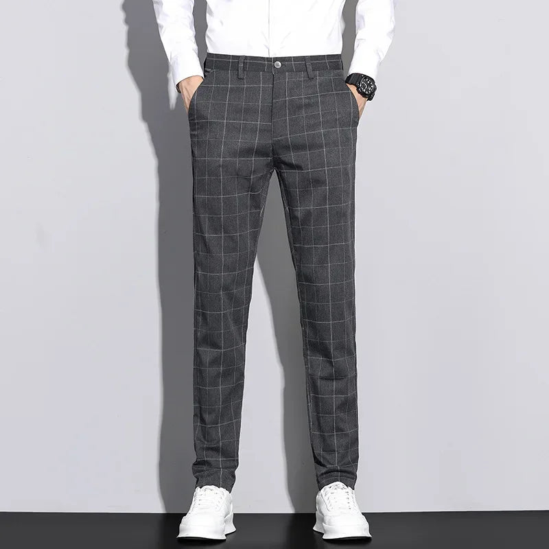 Pantalon homme à rayures look moderne