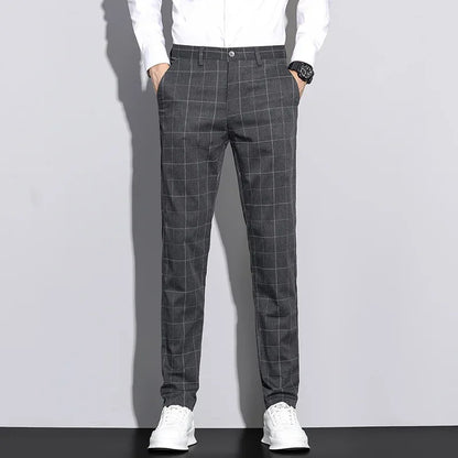 Pantalon homme à rayures look moderne