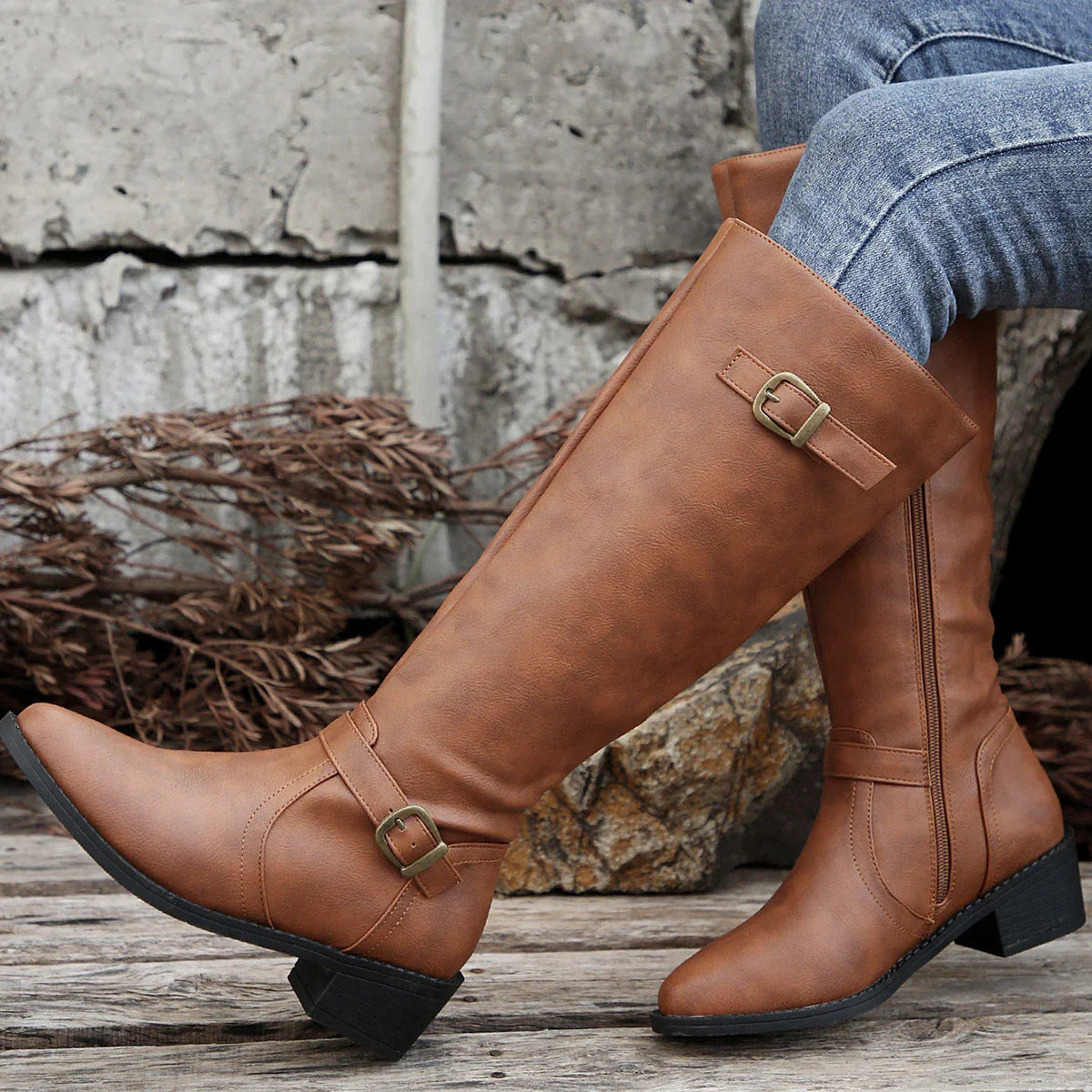 Bottes d'équitation élégantes femme boucle petit talon