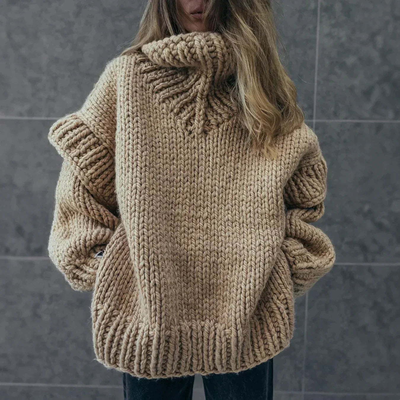 Robe classique à col roulé oversize